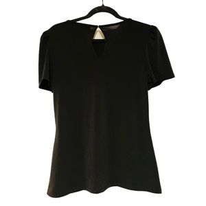 Express Women’s Black Shortsleeve Puff Stretch Tee